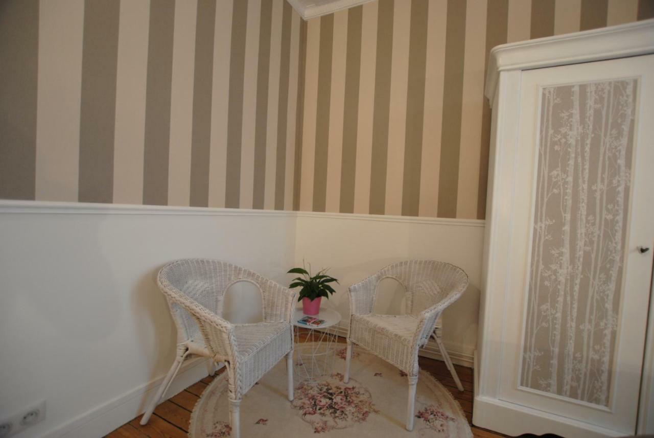Ferienwohnung L'Ideale Folie Reims Exterior foto